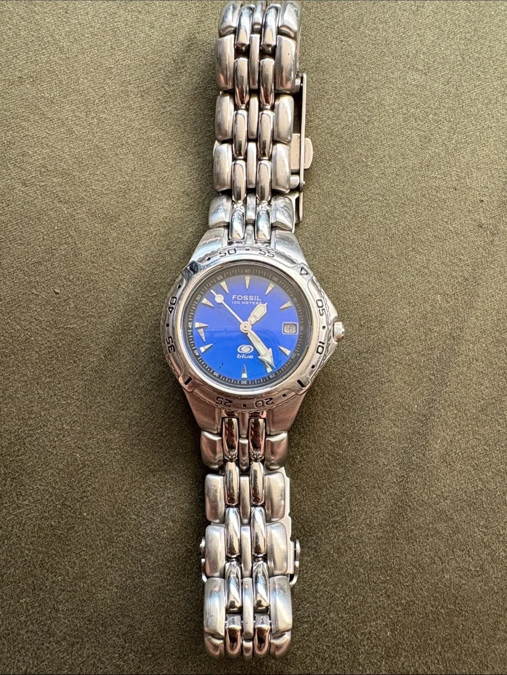 Fossil Silver Stainless Steel Watch with Blue Dial. Diver Watch